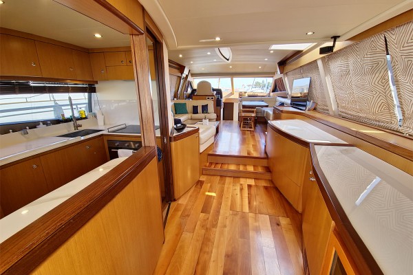 2006 Ferretti 630