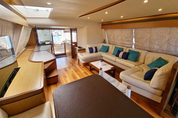 2006 Ferretti 630