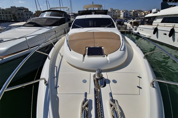 2006 Ferretti 630