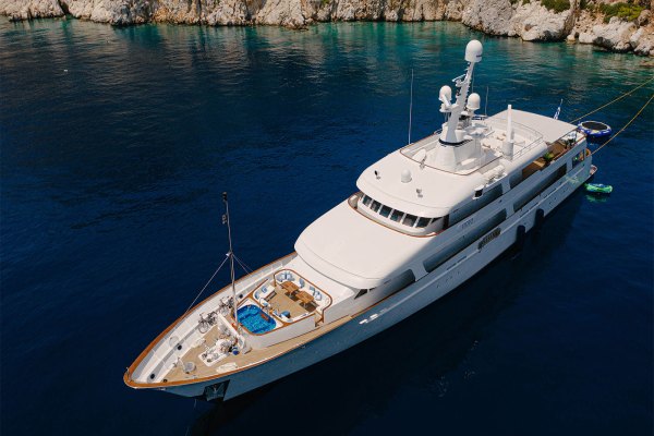 Motoryacht itoto, itoto for charter, itoto yacht for charter, Charter itoto, itoto yacht, Dauphin Yachts charter, Dauphin Yachts itoto, itoto yacht central, itoto yacht Greece, itoto yacht weekly, itoto yacht charter Greece, itoto yacht weekly price, itoto yacht weekly rate, itoto yacht central agency, motoryacht itoto, Santorini yacht charter, Mykonos yacht charter, Greek Islands yacht charter, Greece Yacht Charter, Turkey yacht charter, yacht charter, superyacht, yachts, megayacht, motoryacht, yacht rental